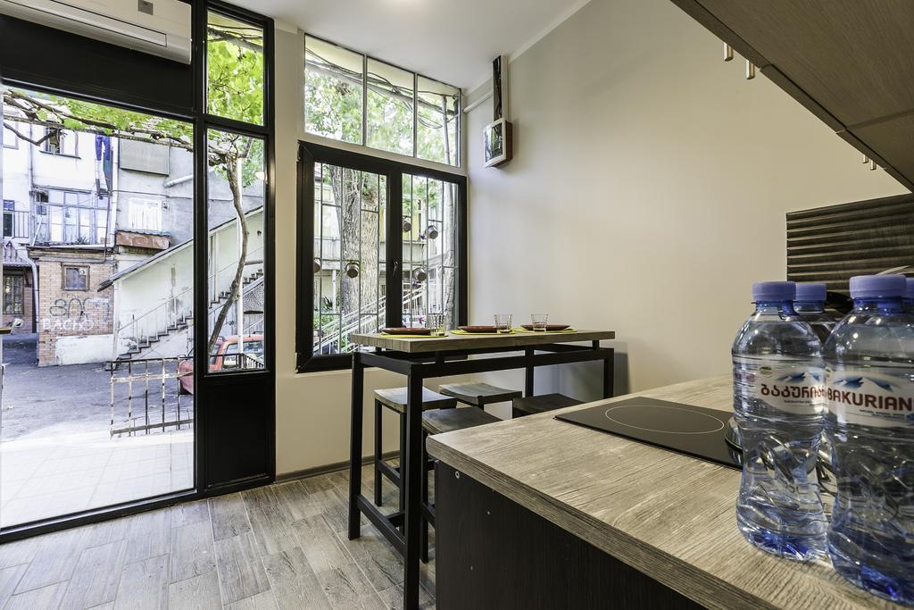Apartament Tbilisisi Pokój zdjęcie